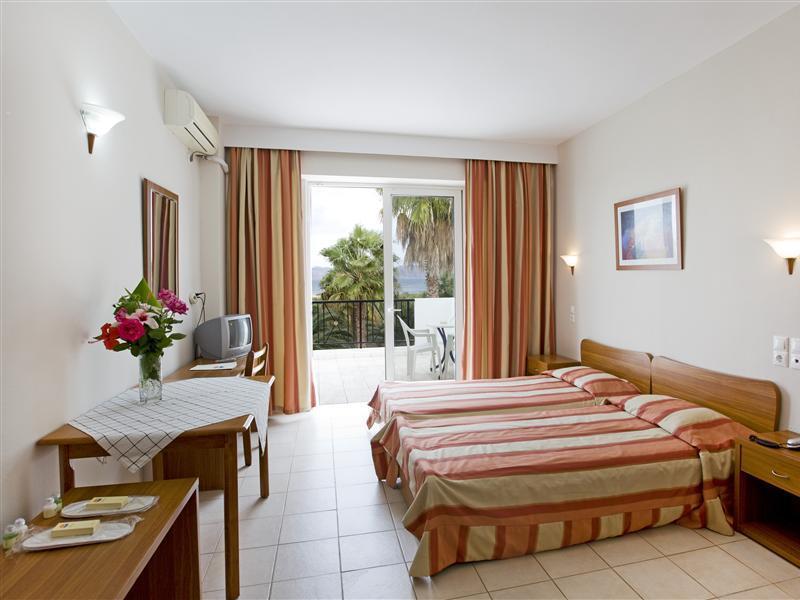 Cavo D' Oro Hotel Marmari  Bagian luar foto