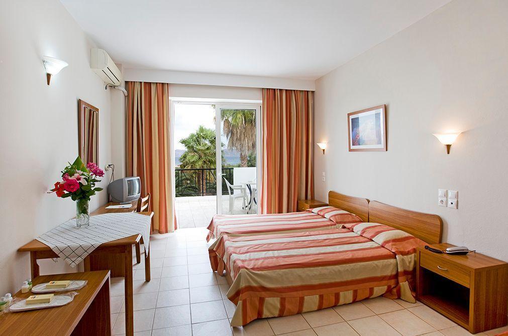 Cavo D' Oro Hotel Marmari  Ruang foto
