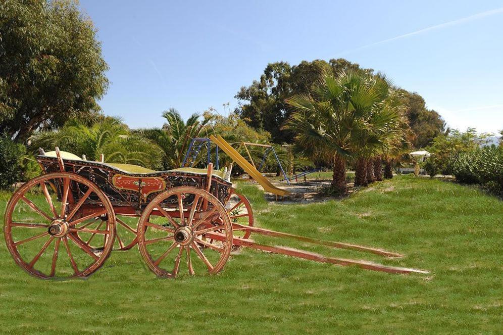 Cavo D' Oro Hotel Marmari  Bagian luar foto