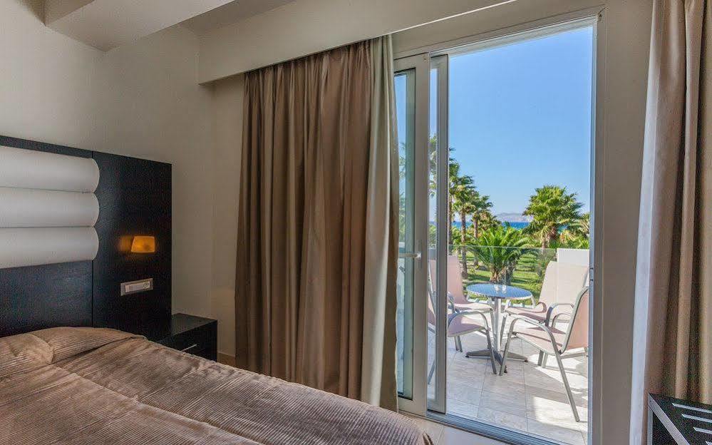 Cavo D' Oro Hotel Marmari  Bagian luar foto